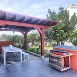 Appartement In Fazana Mit Gemeinsamem Pool Und Garten By Interhome *
