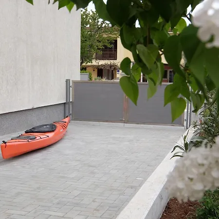 Lejlighed In Fazana Mit Gemeinsamem Pool Und Garten By Interhome *